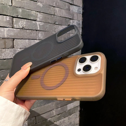 Coque iPhone à Rayures Mat Magsafe – Antichoc et Compatible Charge Magnétique iPhone 12 à 16 Pro Max
